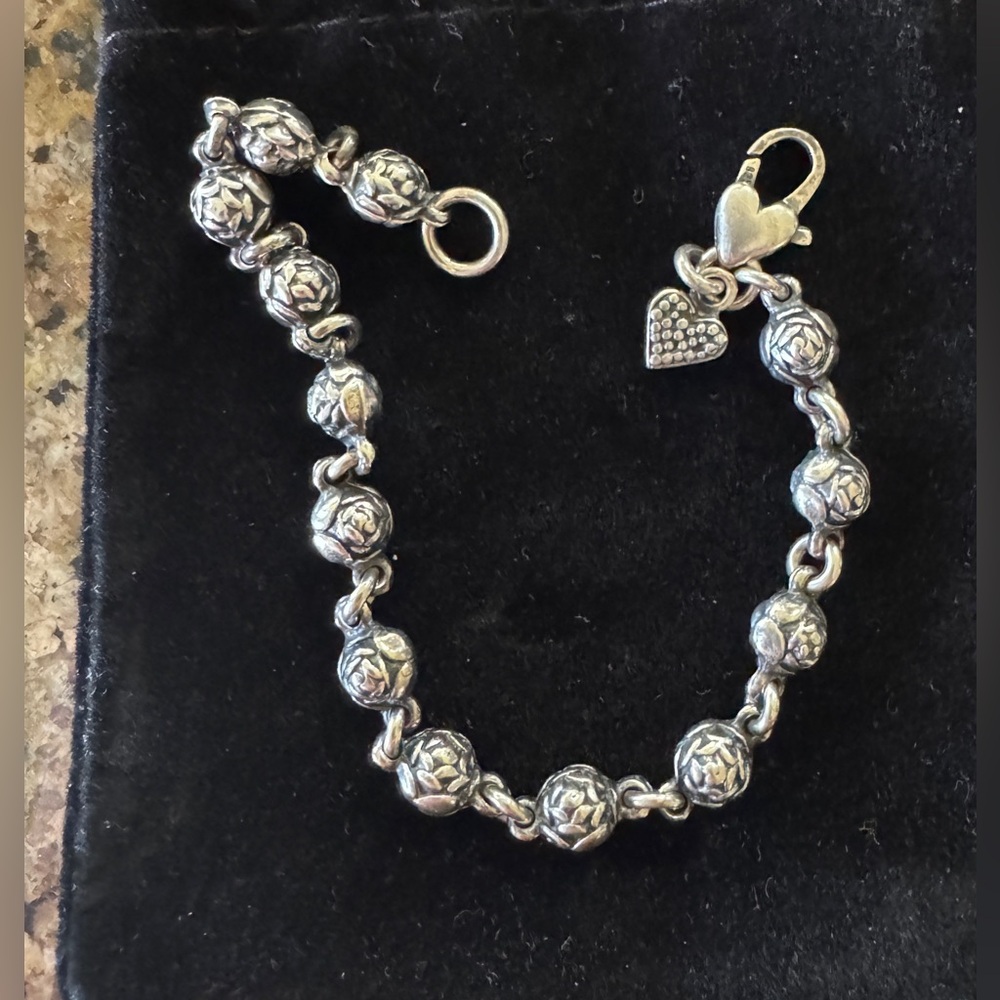 Elegant Sterling Silver Floral Rose Bracelet - Picture 2 of 3
